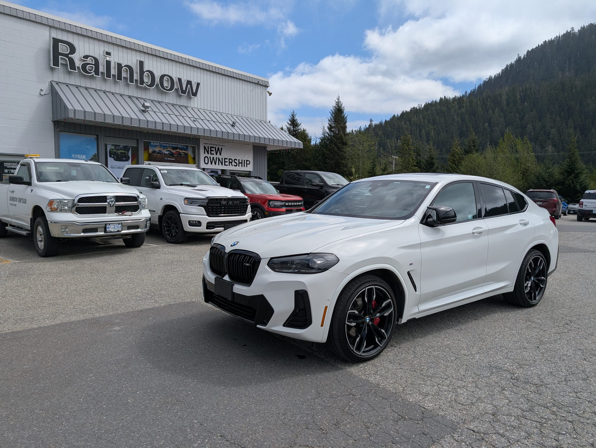 2023 BMW X4